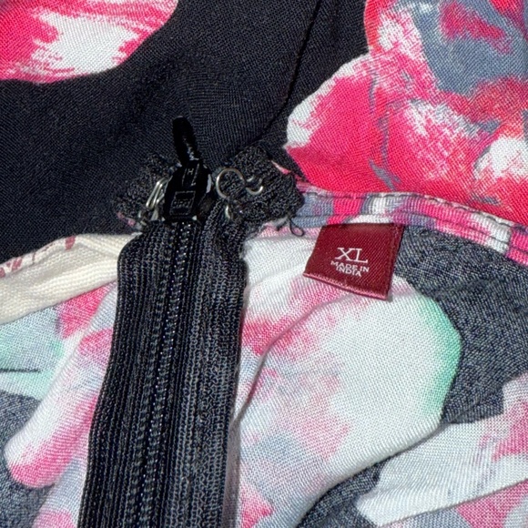 Pink and Black Crisscross Dress - Picture 3 of 3